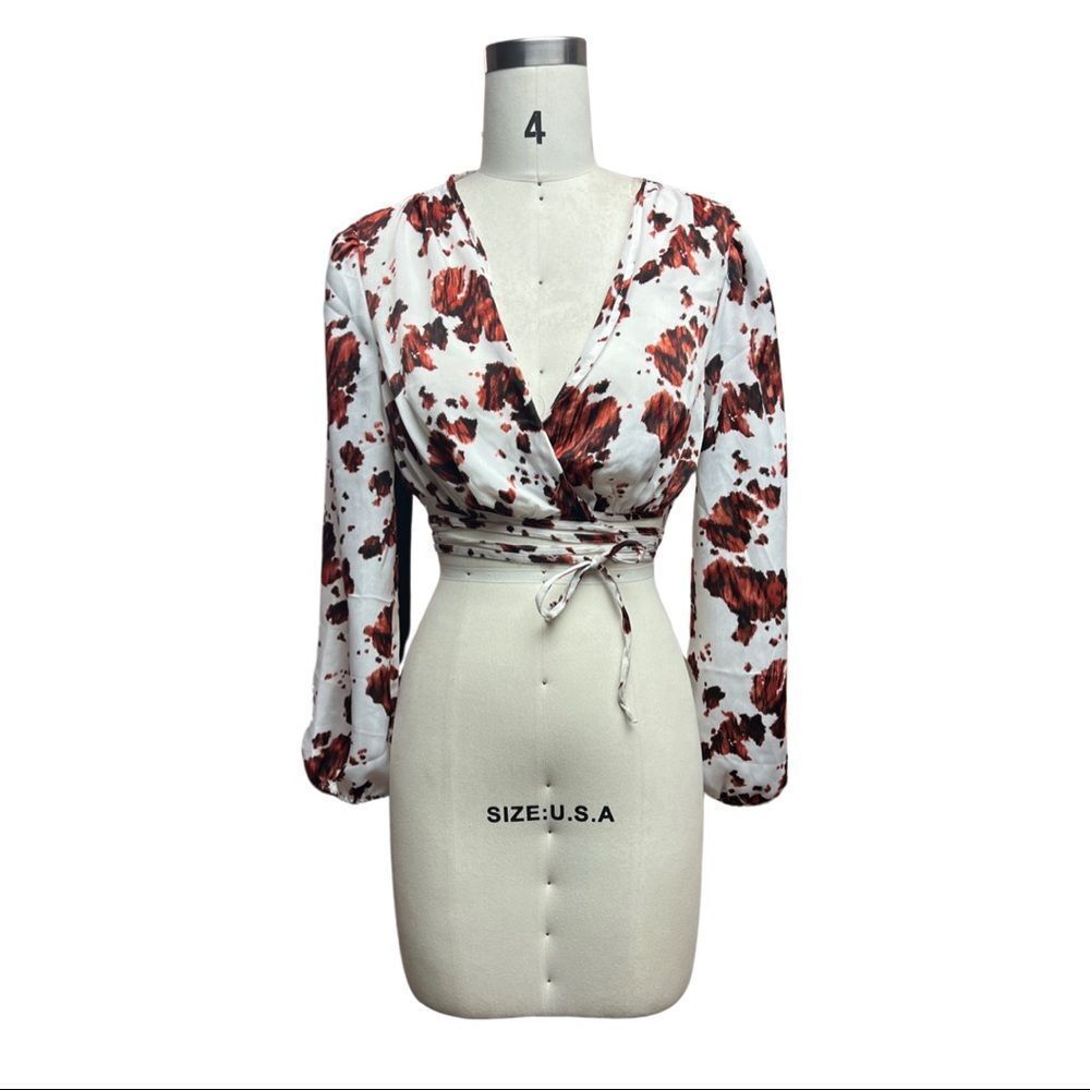 A2 Rabbit Rose Crop Wrap Top in Medium